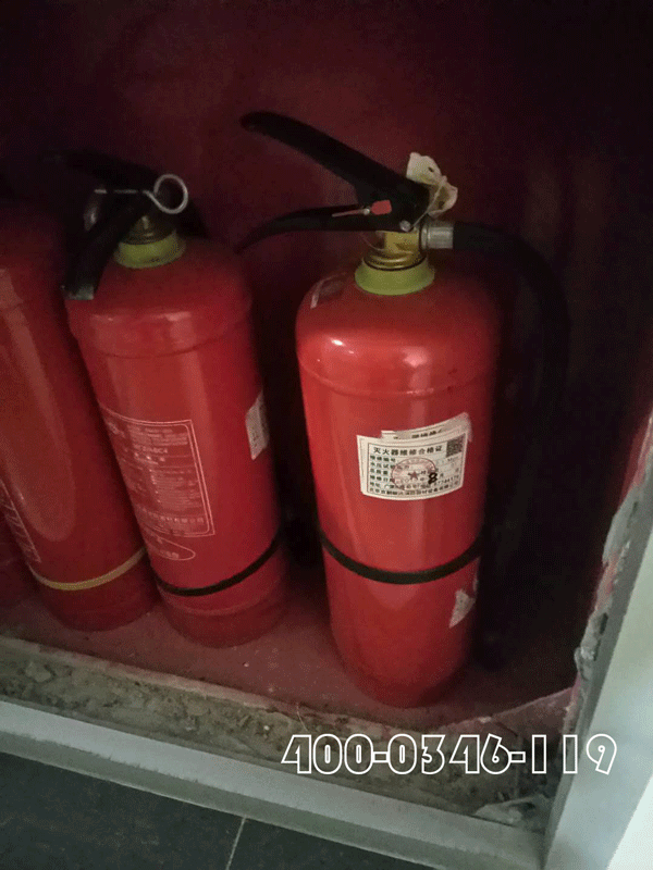 酒店廚房滅火系統的易熔片應該離火源多少米